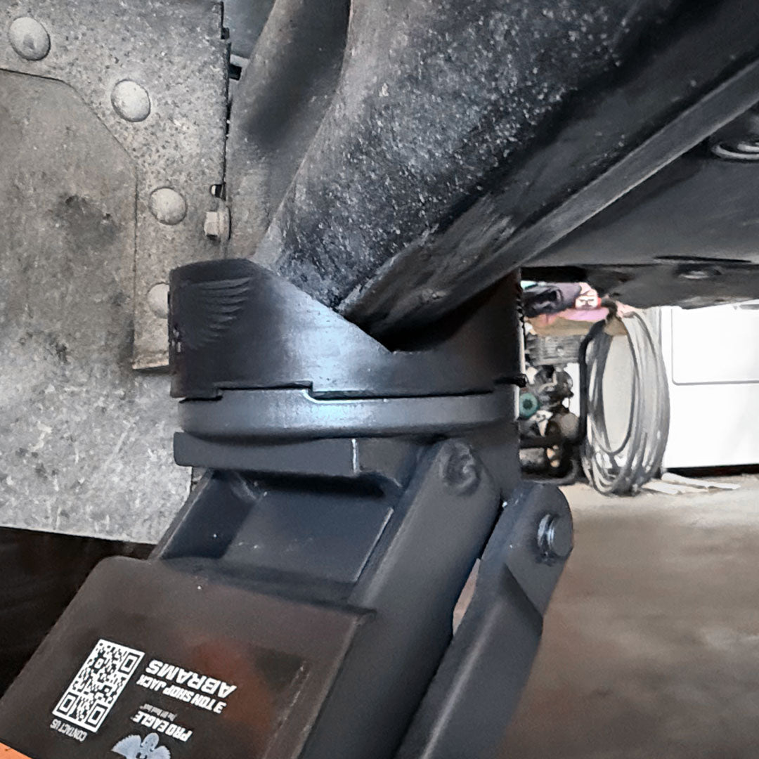 TUBE / AXLE ADAPTOR