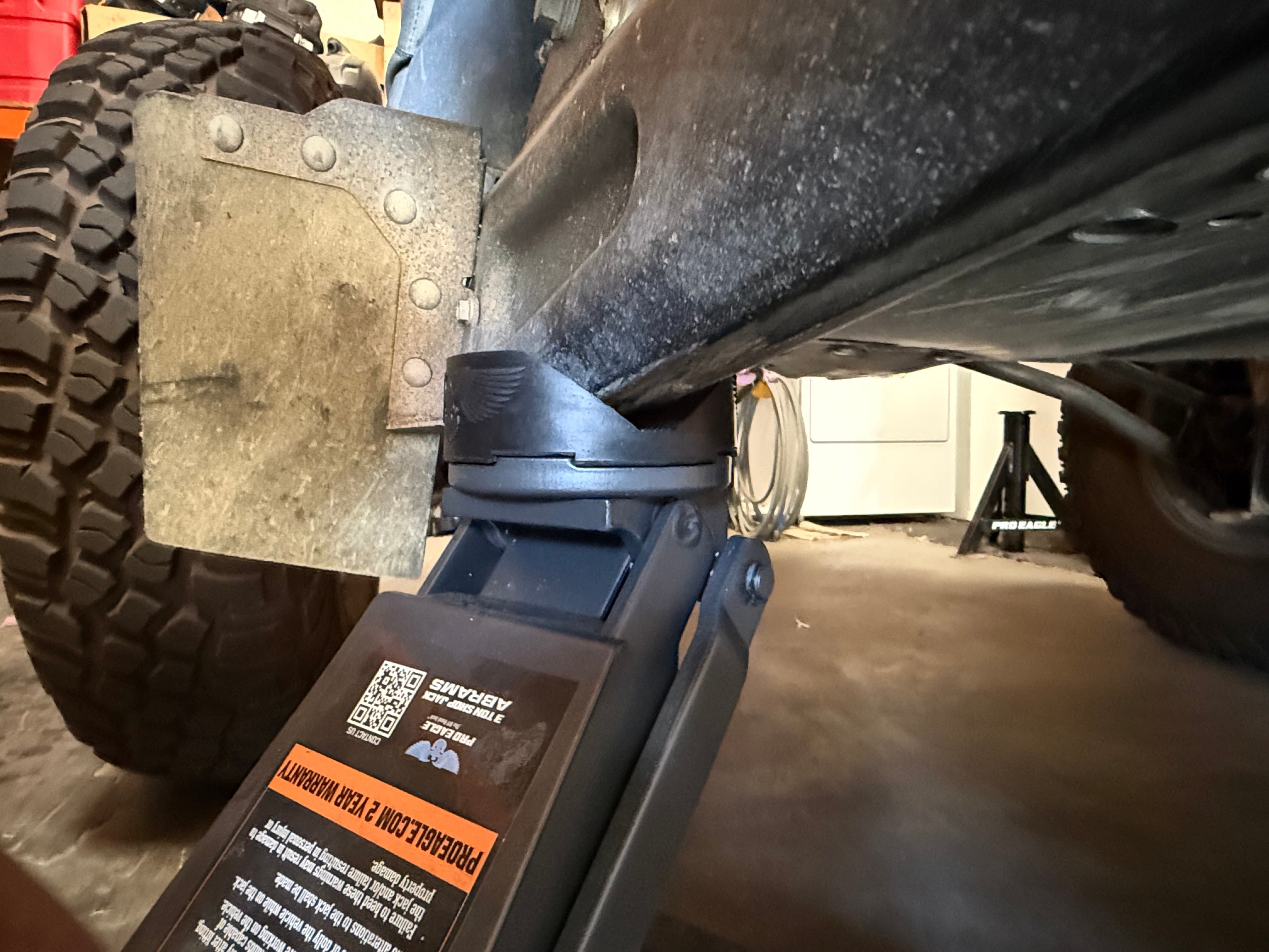 TUBE / AXLE ADAPTOR